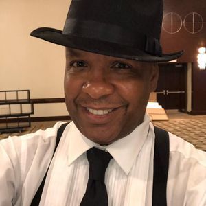 Meet your Posher, Khouri